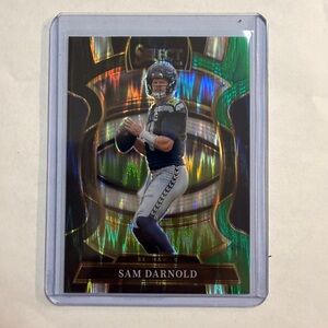 🔥Sam Darnold Holographic Football Trading Card - Green/Black